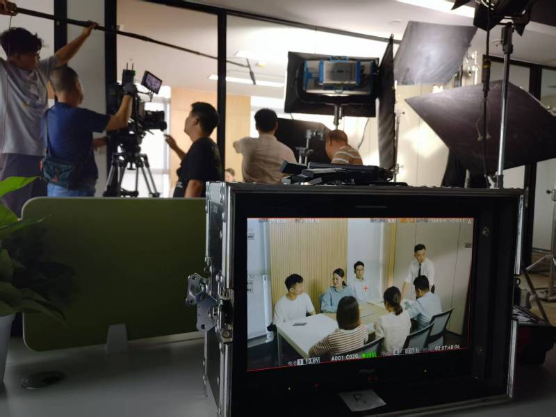 道真TVC拍摄公司：科技产品视觉化大师，诠释未来感与功能美学